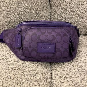 Vintage inspired Coach fannypack